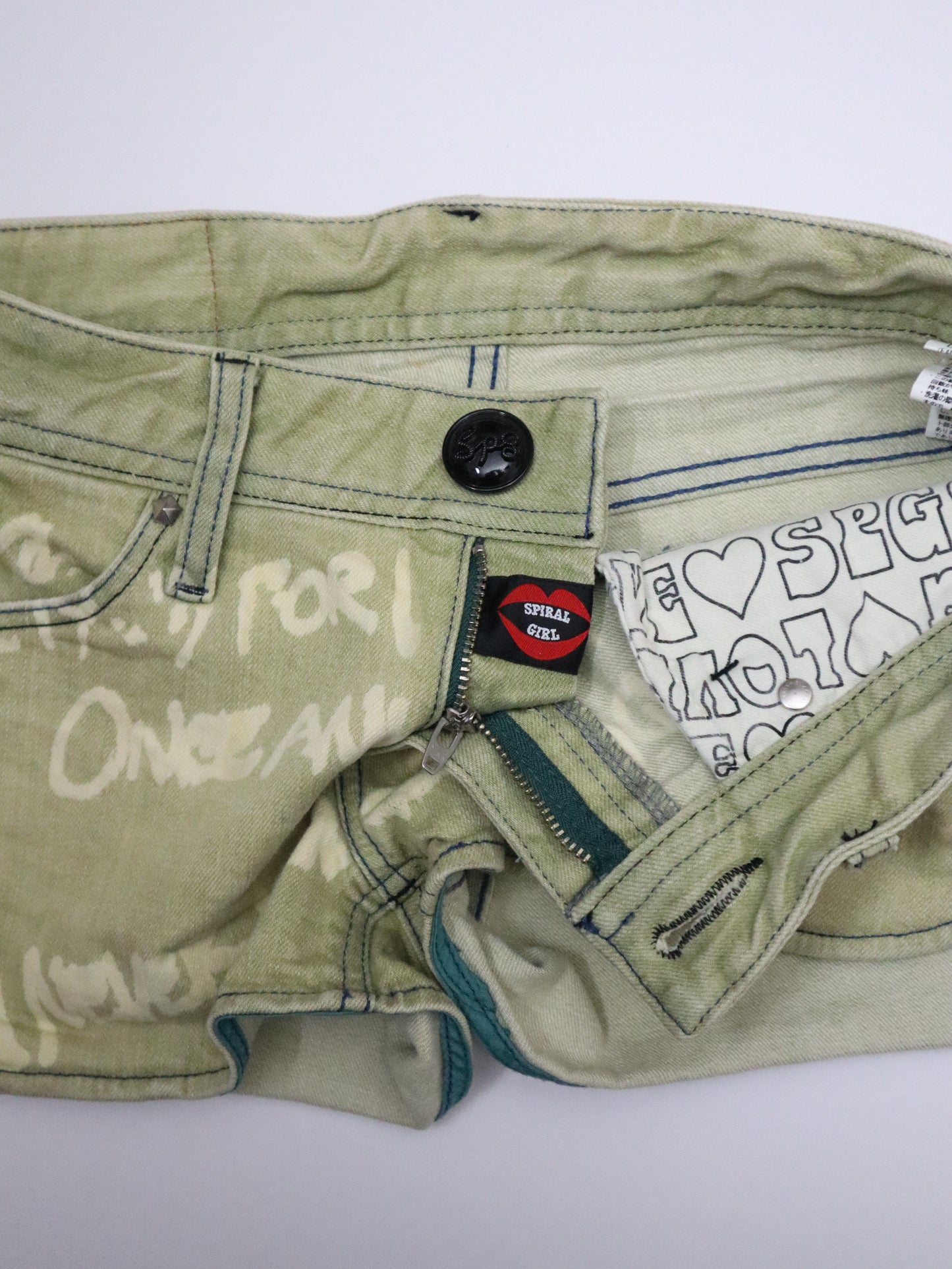 SPIRAL GIRL Type Shorts