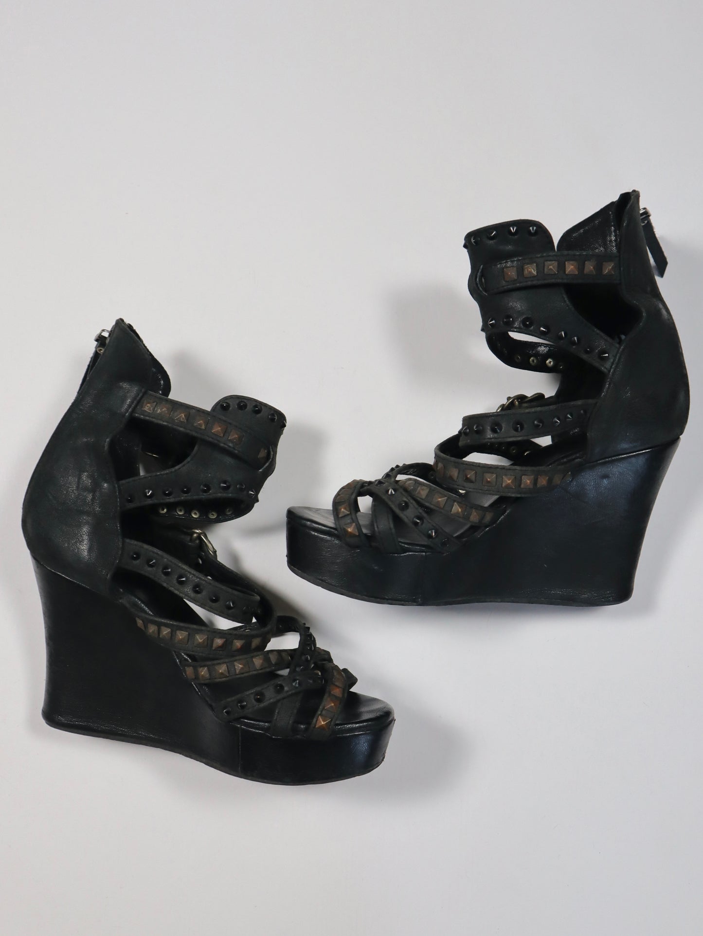 14TH ADDICTION Studded Wedge Sandals