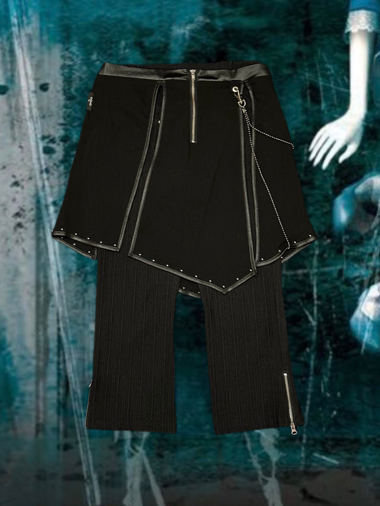 OZZ ONESTE Layered Capri Pants